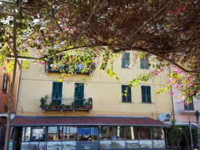 Perla Nera Guesthouse Imperia